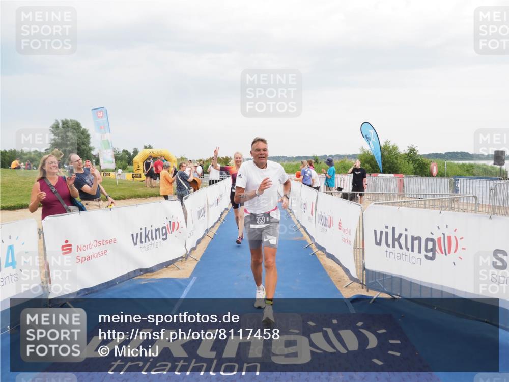 22.06.2025 - Viking Triathlon MichiJ http://msf.ph/oto/8117458 22.06.2025 16:53:36 Ziel 359, 436 meine-sportfotos.de