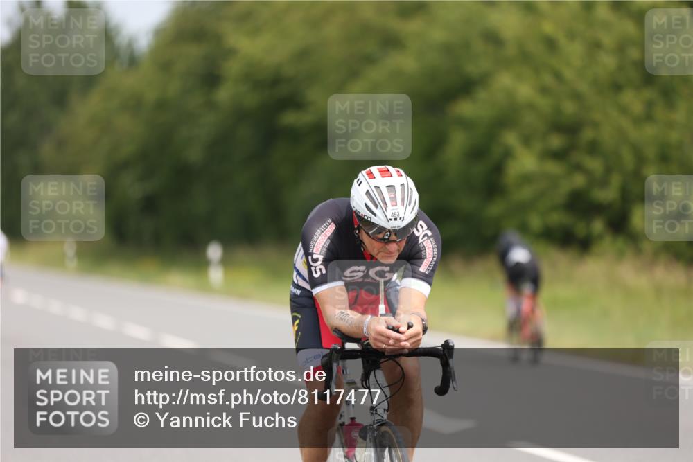 22.06.2025 - Viking Triathlon Yannick Fuchs http://msf.ph/oto/8117477 22.06.2025 12:22:03 Radfahren 6, 109, 350, 493 meine-sportfotos.de