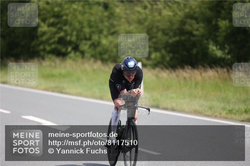 22.06.2025 - Viking Triathlon Yannick Fuchs http://msf.ph/oto/8117510 22.06.2025 11:42:56 Radfahren 2, 45, 76, 81, 91, 332, 414, 441, 610, 623, 661 meine-sportfotos.de