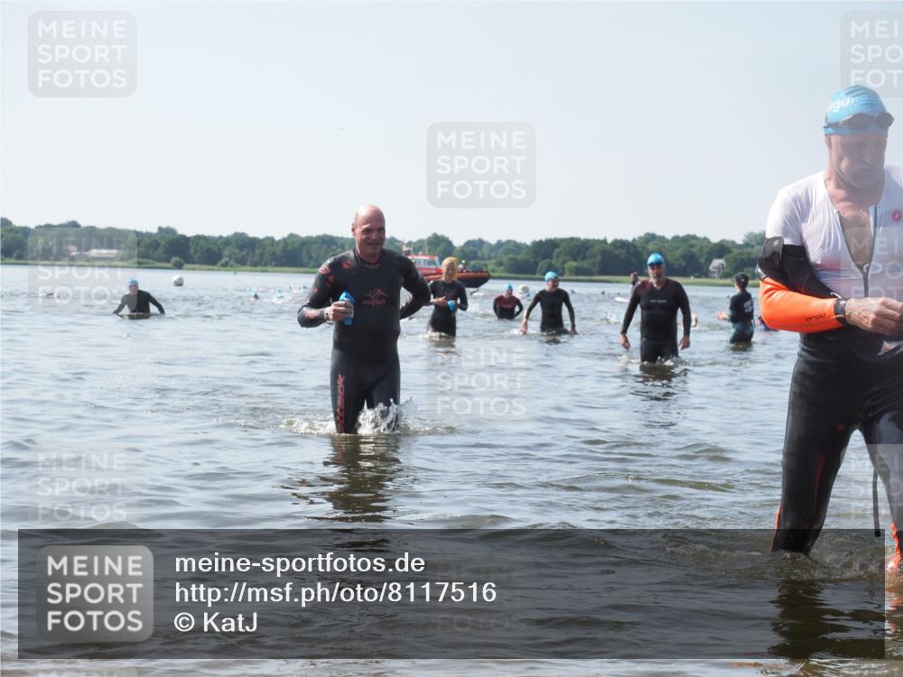 22.06.2025 - Viking Triathlon KatJ http://msf.ph/oto/8117516 22.06.2025 10:44:34 Schwimmen 18, 205, 219, 446 meine-sportfotos.de