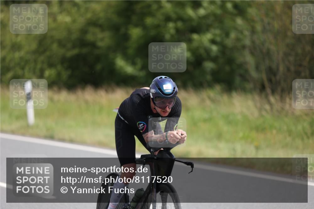 22.06.2025 - Viking Triathlon Yannick Fuchs http://msf.ph/oto/8117520 22.06.2025 11:42:56 Radfahren 2, 45, 76, 81, 91, 332, 414, 441, 610, 623, 661 meine-sportfotos.de