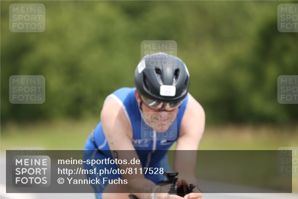 22.06.2025 - Viking Triathlon Yannick Fuchs http://msf.ph/oto/8117528 22.06.2025 12:22:07 Radfahren 6, 109, 312, 493 meine-sportfotos.de