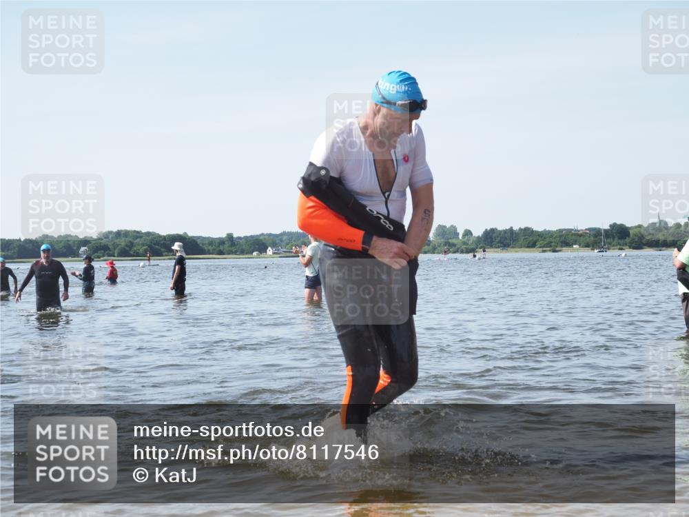22.06.2025 - Viking Triathlon KatJ http://msf.ph/oto/8117546 22.06.2025 10:44:37 Schwimmen 18, 205, 219, 440, 446 meine-sportfotos.de