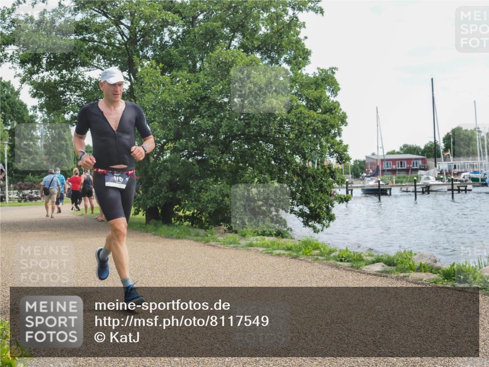 22.06.2025 - Viking Triathlon KatJ http://msf.ph/oto/8117549 22.06.2025 13:28:25 Laufen 176, 360 meine-sportfotos.de
