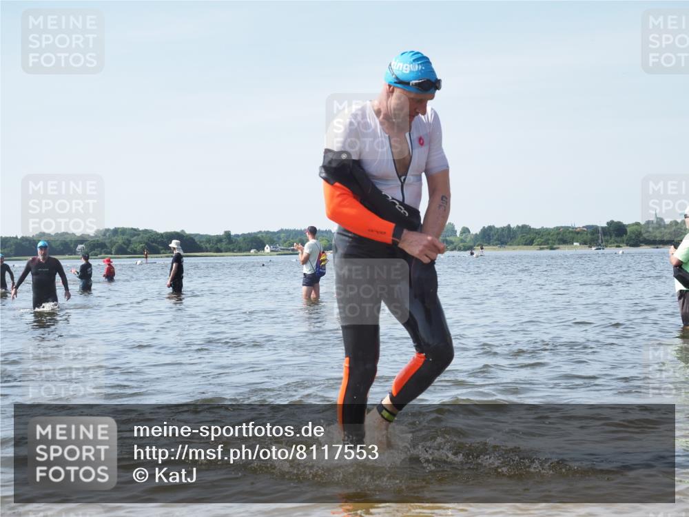 22.06.2025 - Viking Triathlon KatJ http://msf.ph/oto/8117553 22.06.2025 10:44:37 Schwimmen 18, 205, 219, 440, 446 meine-sportfotos.de