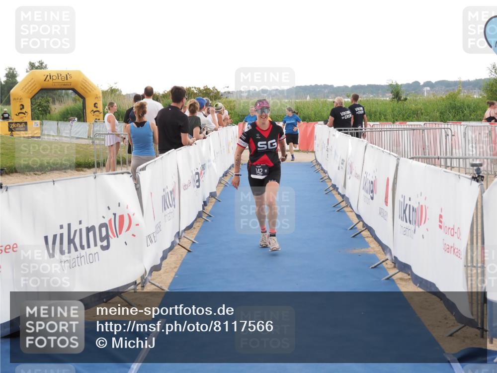 22.06.2025 - Viking Triathlon MichiJ http://msf.ph/oto/8117566 22.06.2025 16:27:46 Ziel 142, 633 meine-sportfotos.de