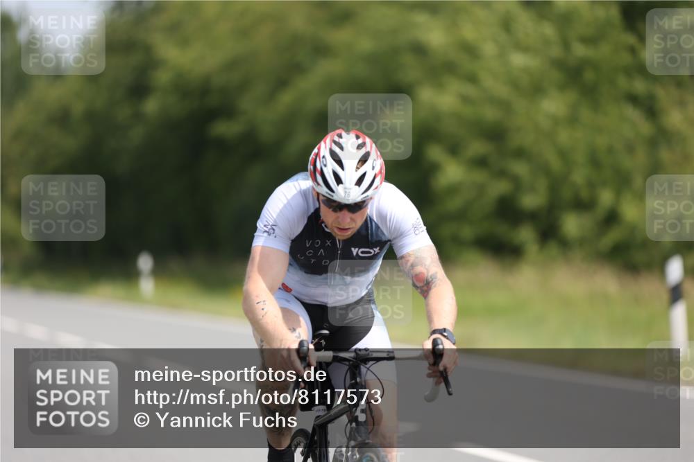 22.06.2025 - Viking Triathlon Yannick Fuchs http://msf.ph/oto/8117573 22.06.2025 11:43:03 Radfahren 21, 76, 91, 157, 332, 623, 633 meine-sportfotos.de
