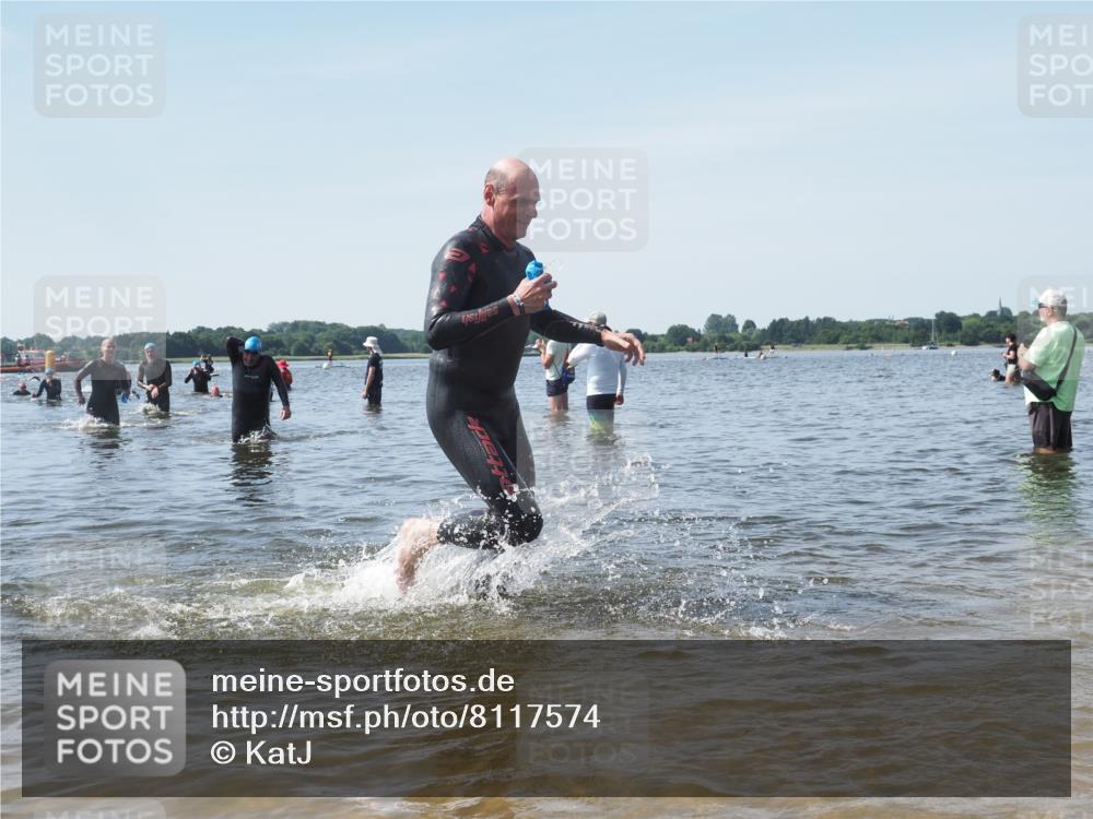 22.06.2025 - Viking Triathlon KatJ http://msf.ph/oto/8117574 22.06.2025 10:44:40 Schwimmen 18, 205, 219, 440, 446 meine-sportfotos.de
