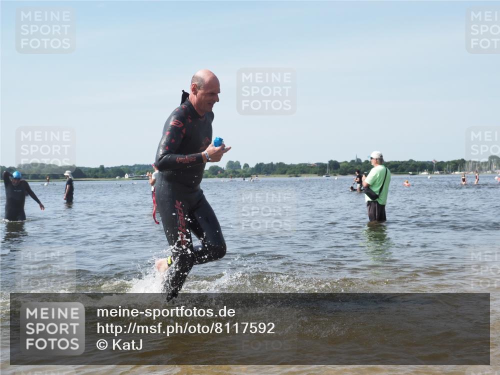 22.06.2025 - Viking Triathlon KatJ http://msf.ph/oto/8117592 22.06.2025 10:44:41 Schwimmen 18, 205, 219, 440, 446 meine-sportfotos.de