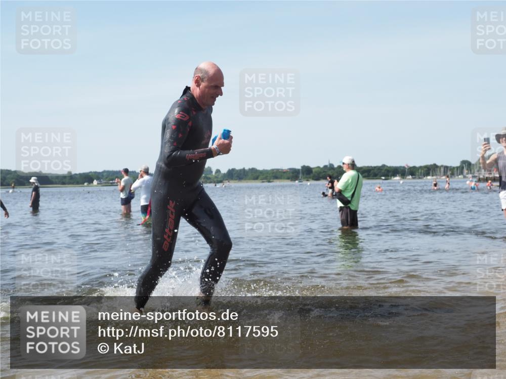 22.06.2025 - Viking Triathlon KatJ http://msf.ph/oto/8117595 22.06.2025 10:44:41 Schwimmen 18, 205, 219, 440, 446 meine-sportfotos.de