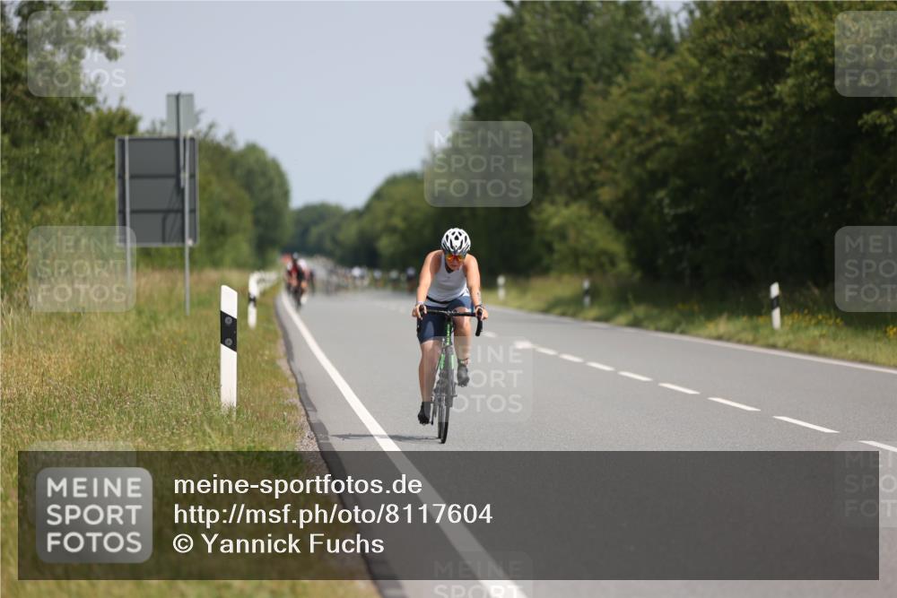 22.06.2025 - Viking Triathlon Yannick Fuchs http://msf.ph/oto/8117604 22.06.2025 11:43:04 Radfahren 21, 46, 76, 91, 157, 332, 334, 623, 633 meine-sportfotos.de