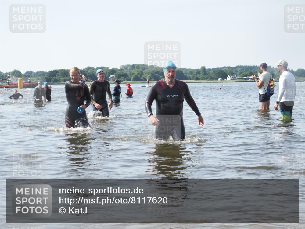 22.06.2025 - Viking Triathlon KatJ http://msf.ph/oto/8117620 22.06.2025 10:44:45 Schwimmen 18, 440, 446, 653 meine-sportfotos.de