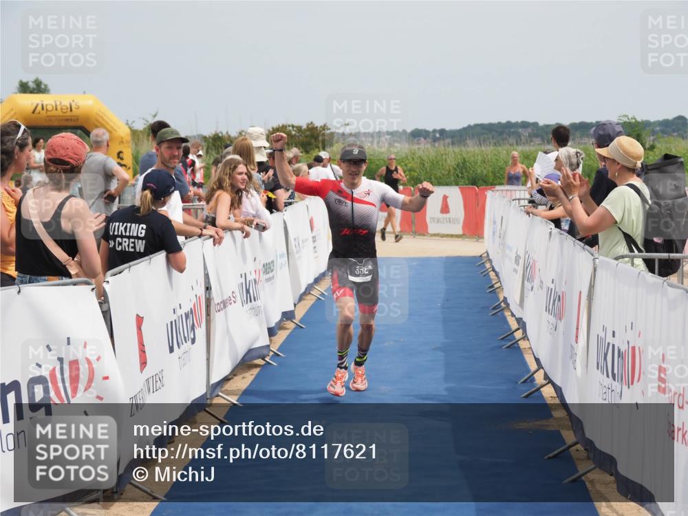 22.06.2025 - Viking Triathlon MichiJ http://msf.ph/oto/8117621 22.06.2025 14:56:39 Ziel 352 meine-sportfotos.de