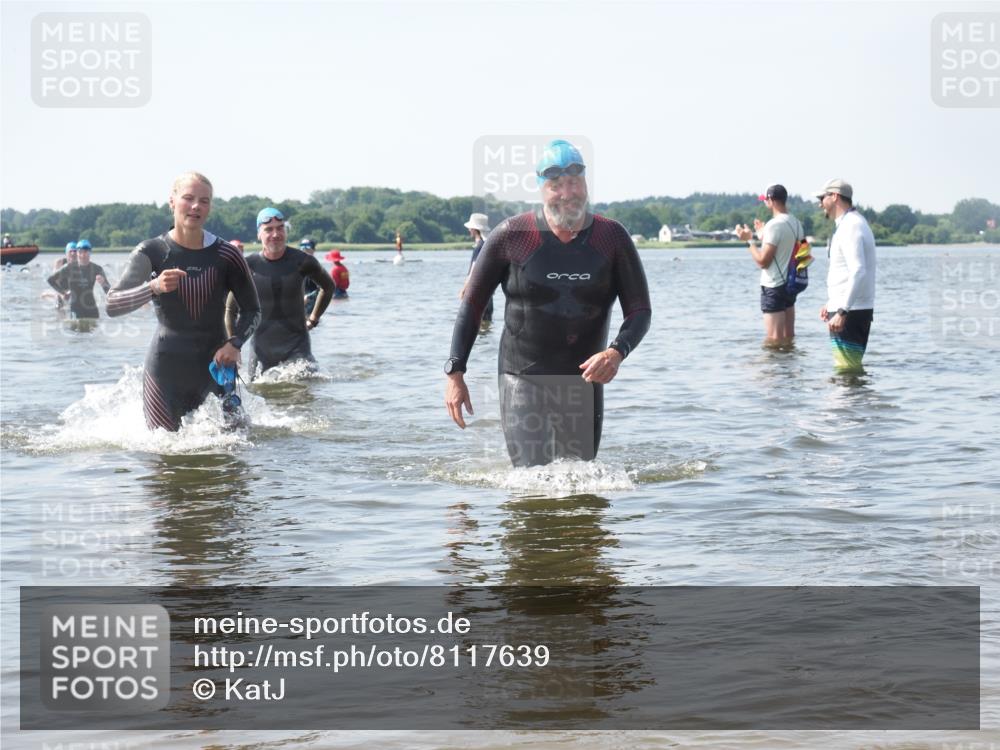 22.06.2025 - Viking Triathlon KatJ http://msf.ph/oto/8117639 22.06.2025 10:44:46 Schwimmen 18, 440, 446, 653 meine-sportfotos.de