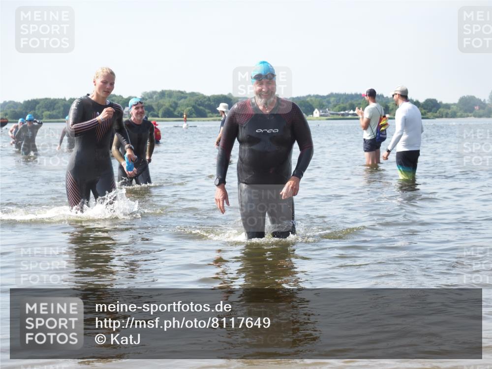 22.06.2025 - Viking Triathlon KatJ http://msf.ph/oto/8117649 22.06.2025 10:44:47 Schwimmen 18, 440, 446, 638, 653 meine-sportfotos.de
