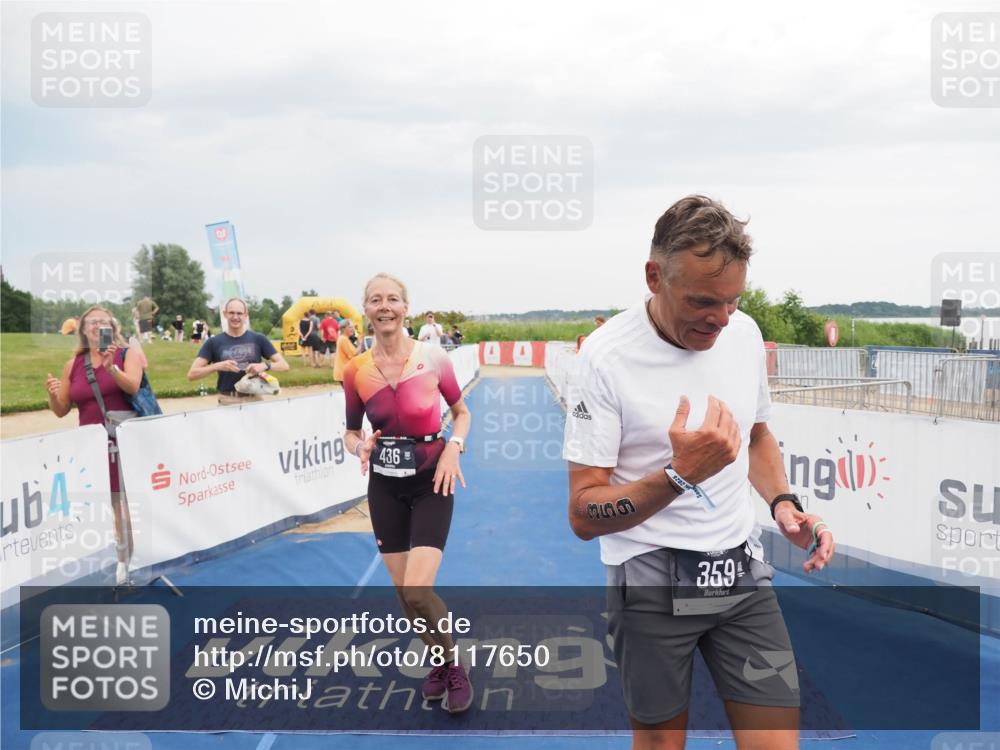 22.06.2025 - Viking Triathlon MichiJ http://msf.ph/oto/8117650 22.06.2025 16:53:39 Ziel 359, 436 meine-sportfotos.de