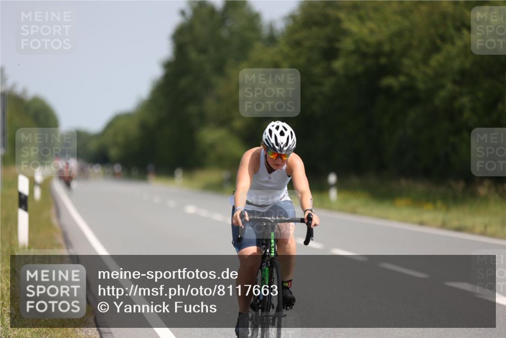 22.06.2025 - Viking Triathlon Yannick Fuchs http://msf.ph/oto/8117663 22.06.2025 11:43:07 Radfahren 21, 46, 76, 91, 157, 179, 332, 334, 633 meine-sportfotos.de
