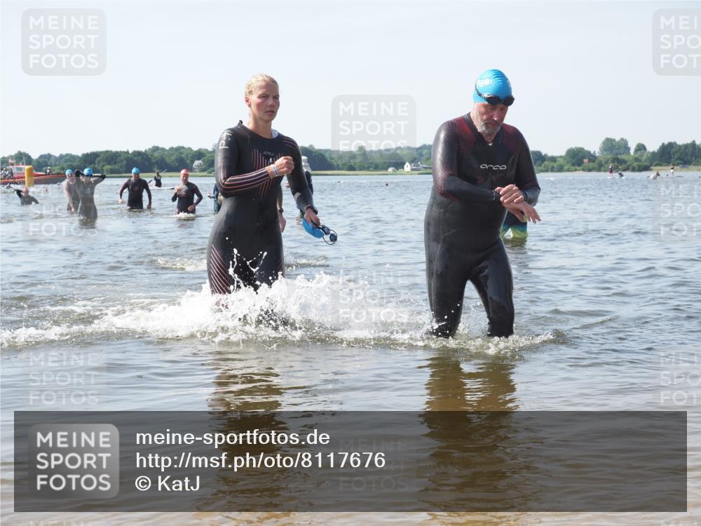 22.06.2025 - Viking Triathlon KatJ http://msf.ph/oto/8117676 22.06.2025 10:44:48 Schwimmen 18, 168, 440, 446, 638, 653 meine-sportfotos.de