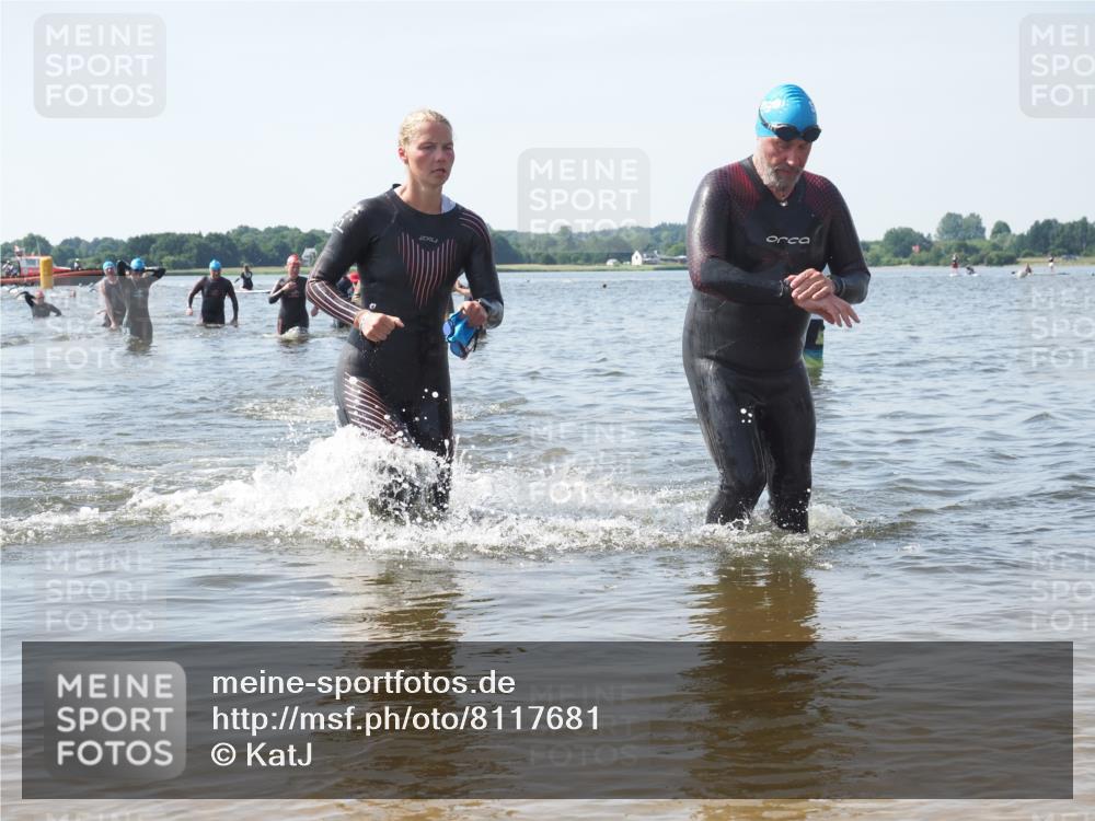 22.06.2025 - Viking Triathlon KatJ http://msf.ph/oto/8117681 22.06.2025 10:44:48 Schwimmen 18, 168, 440, 446, 638, 653 meine-sportfotos.de