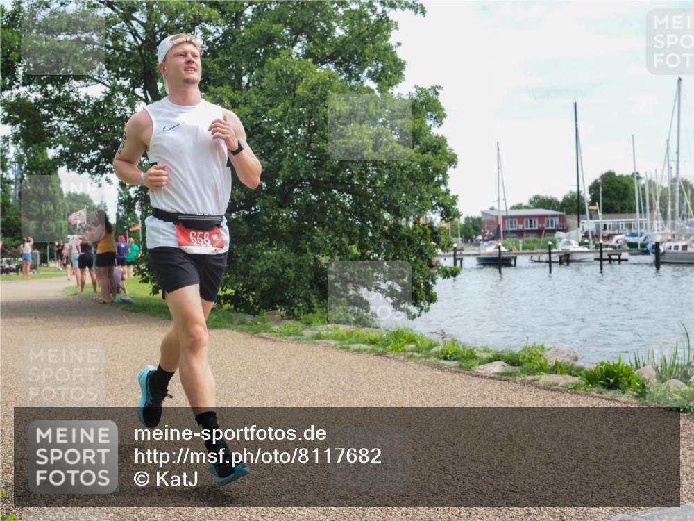 22.06.2025 - Viking Triathlon KatJ http://msf.ph/oto/8117682 22.06.2025 13:28:52 Laufen 643, 658 meine-sportfotos.de
