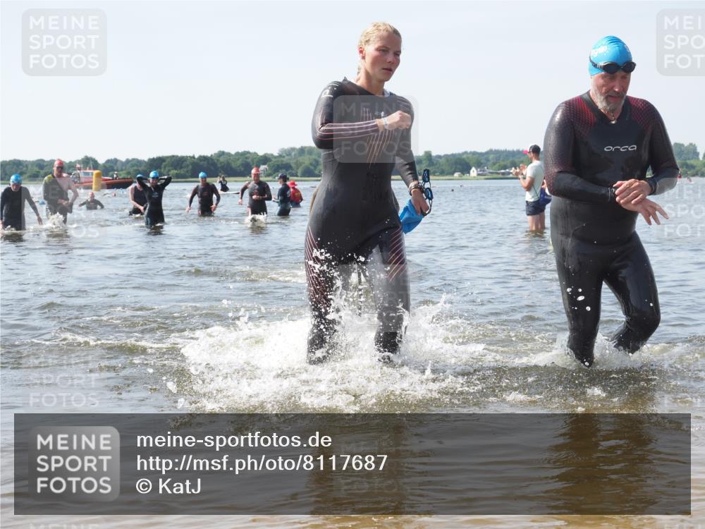 22.06.2025 - Viking Triathlon KatJ http://msf.ph/oto/8117687 22.06.2025 10:44:49 Schwimmen 18, 168, 440, 446, 638, 653 meine-sportfotos.de