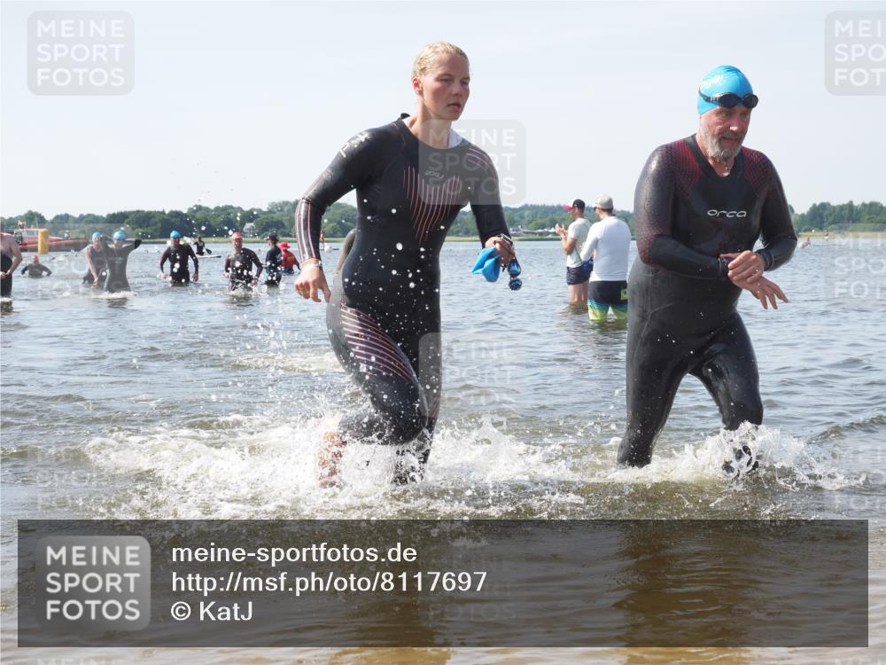 22.06.2025 - Viking Triathlon KatJ http://msf.ph/oto/8117697 22.06.2025 10:44:49 Schwimmen 18, 168, 440, 446, 638, 653 meine-sportfotos.de
