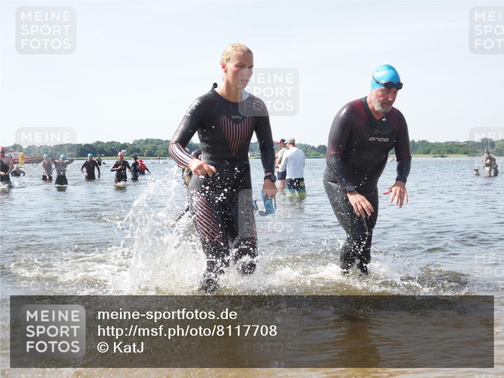 22.06.2025 - Viking Triathlon KatJ http://msf.ph/oto/8117708 22.06.2025 10:44:49 Schwimmen 18, 168, 440, 446, 638, 653 meine-sportfotos.de