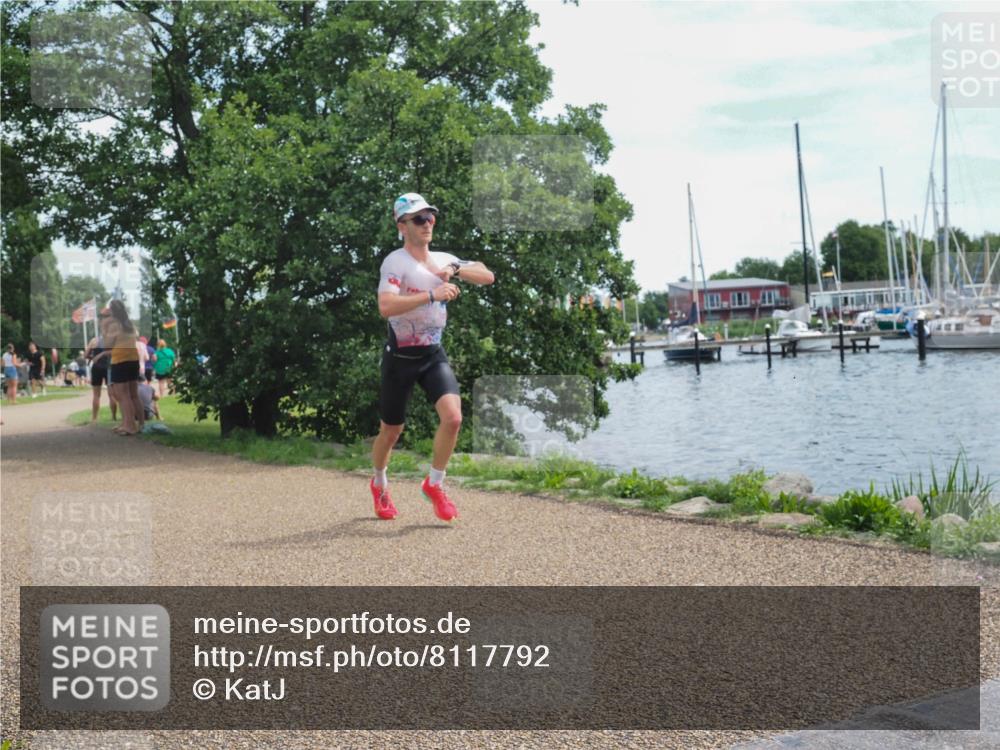 22.06.2025 - Viking Triathlon KatJ http://msf.ph/oto/8117792 22.06.2025 13:28:58 Laufen 41, 521, 548, 643 meine-sportfotos.de