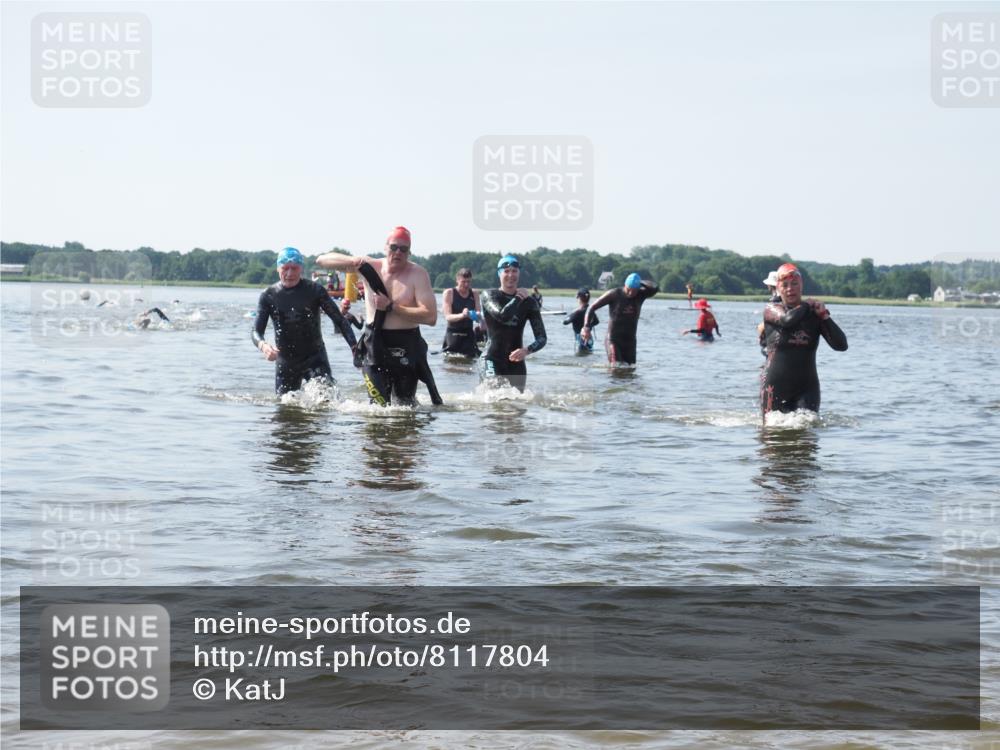 22.06.2025 - Viking Triathlon KatJ http://msf.ph/oto/8117804 22.06.2025 10:44:57 Schwimmen 39, 168, 493, 638, 653 meine-sportfotos.de
