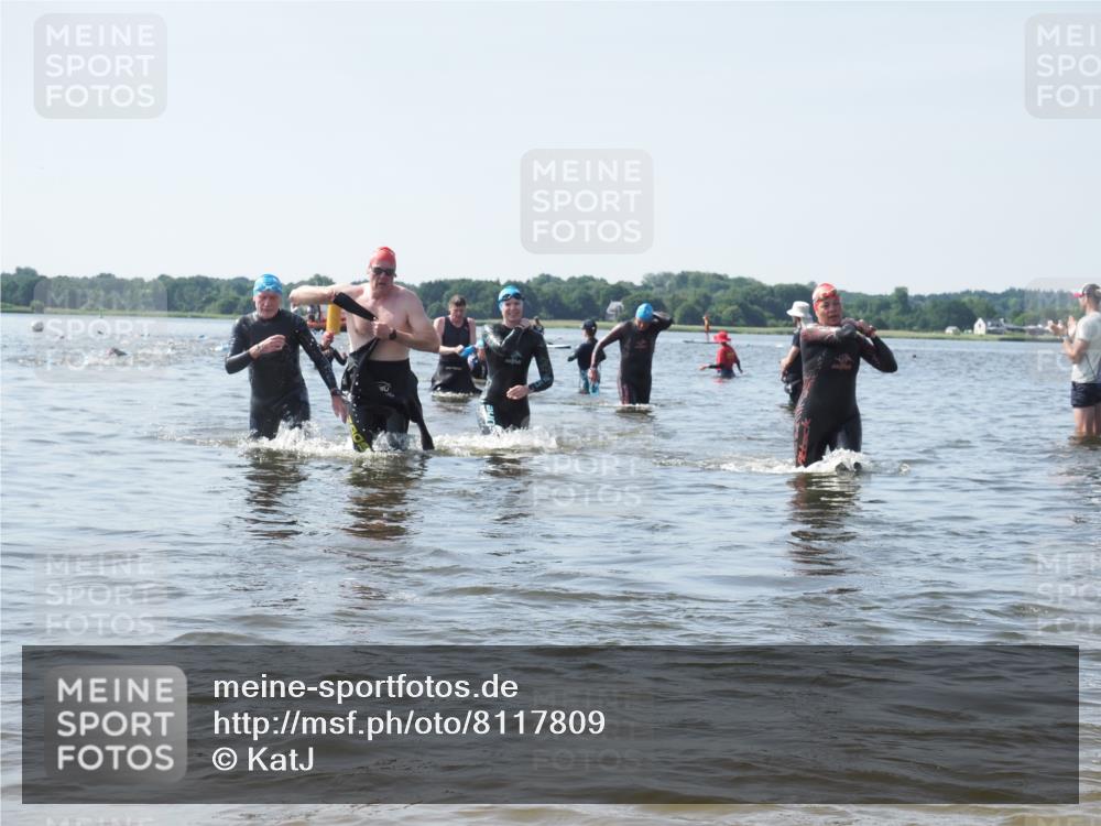 22.06.2025 - Viking Triathlon KatJ http://msf.ph/oto/8117809 22.06.2025 10:44:57 Schwimmen 39, 168, 493, 638, 653 meine-sportfotos.de