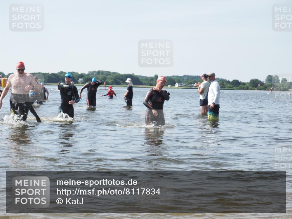 22.06.2025 - Viking Triathlon KatJ http://msf.ph/oto/8117834 22.06.2025 10:44:58 Schwimmen 39, 168, 493, 638, 653 meine-sportfotos.de