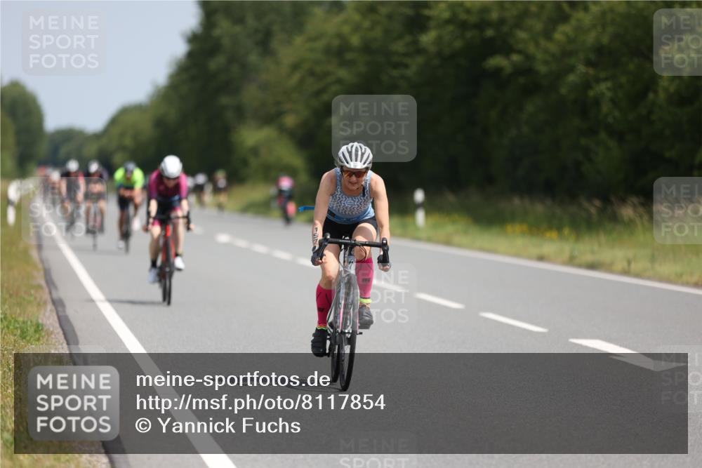 22.06.2025 - Viking Triathlon Yannick Fuchs http://msf.ph/oto/8117854 22.06.2025 11:43:30 Radfahren 183, 197, 372, 418, 518, 525, 632, 643 meine-sportfotos.de
