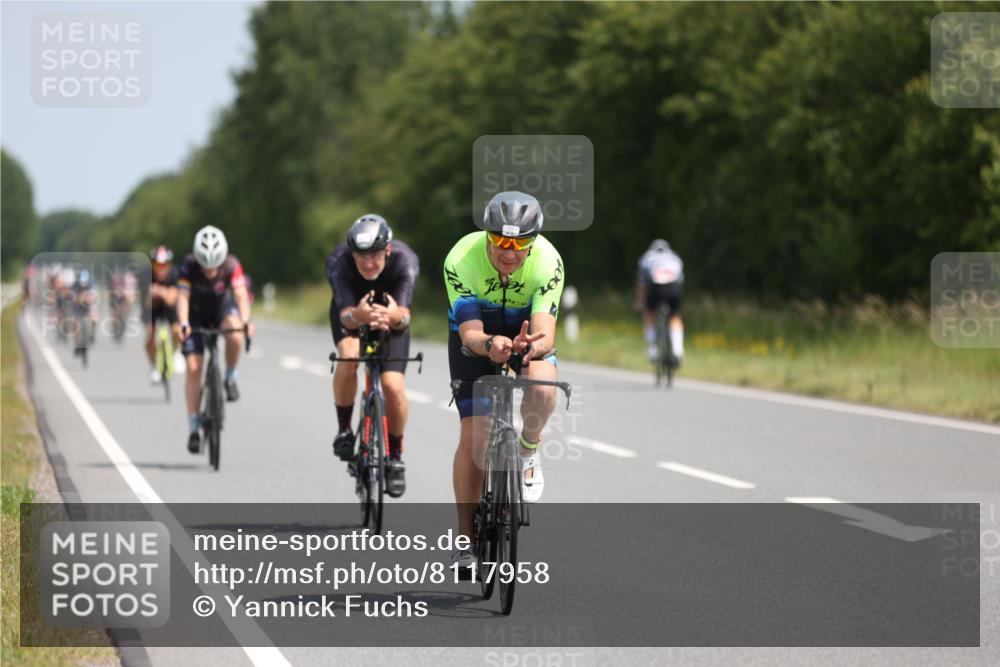 22.06.2025 - Viking Triathlon Yannick Fuchs http://msf.ph/oto/8117958 22.06.2025 11:43:36 Radfahren 183, 197, 364, 372, 418, 466, 525, 632 meine-sportfotos.de