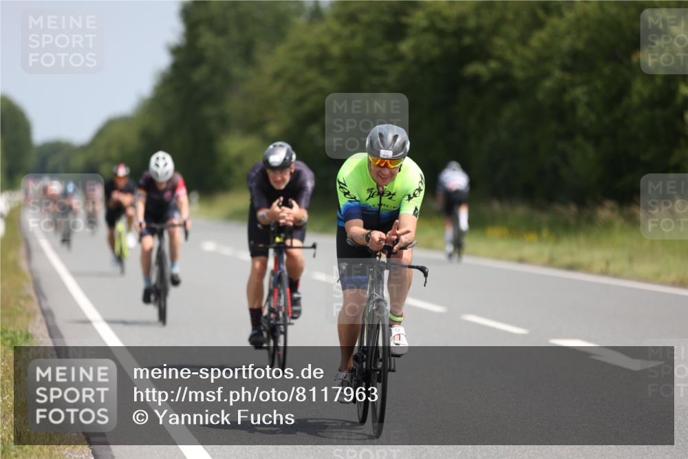 22.06.2025 - Viking Triathlon Yannick Fuchs http://msf.ph/oto/8117963 22.06.2025 11:43:36 Radfahren 183, 197, 364, 372, 418, 466, 525, 632 meine-sportfotos.de