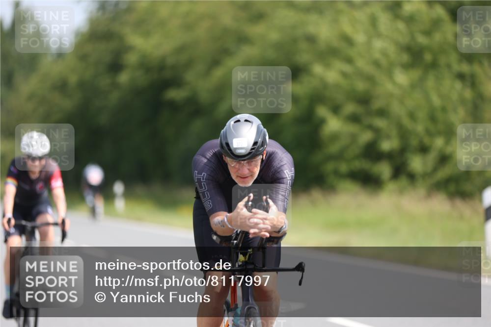 22.06.2025 - Viking Triathlon Yannick Fuchs http://msf.ph/oto/8117997 22.06.2025 11:43:37 Radfahren 37, 183, 202, 364, 372, 418, 466, 525, 632 meine-sportfotos.de