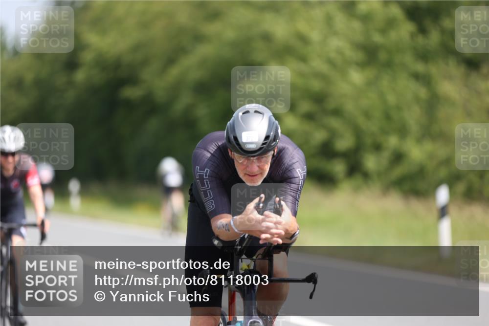 22.06.2025 - Viking Triathlon Yannick Fuchs http://msf.ph/oto/8118003 22.06.2025 11:43:38 Radfahren 37, 130, 183, 202, 308, 364, 372, 418, 466, 525, 632 meine-sportfotos.de