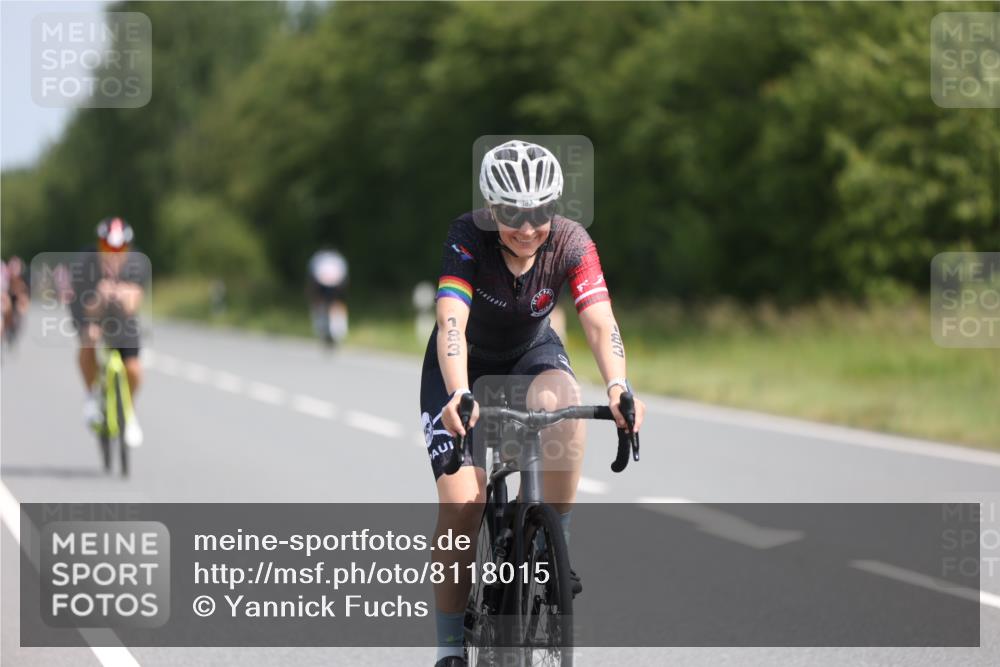 22.06.2025 - Viking Triathlon Yannick Fuchs http://msf.ph/oto/8118015 22.06.2025 11:43:38 Radfahren 37, 130, 183, 202, 308, 364, 372, 418, 466, 525, 632 meine-sportfotos.de