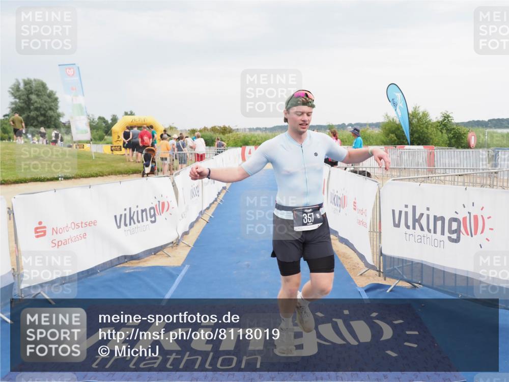 22.06.2025 - Viking Triathlon MichiJ http://msf.ph/oto/8118019 22.06.2025 16:55:26 Ziel 357 meine-sportfotos.de