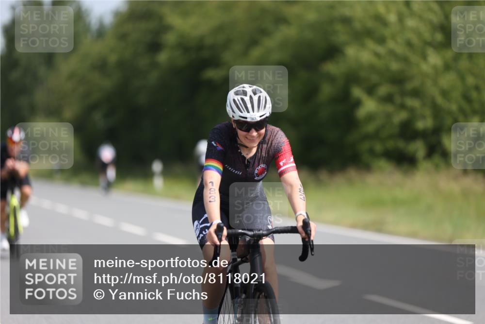 22.06.2025 - Viking Triathlon Yannick Fuchs http://msf.ph/oto/8118021 22.06.2025 11:43:38 Radfahren 37, 130, 183, 202, 308, 364, 372, 418, 466, 525, 632 meine-sportfotos.de