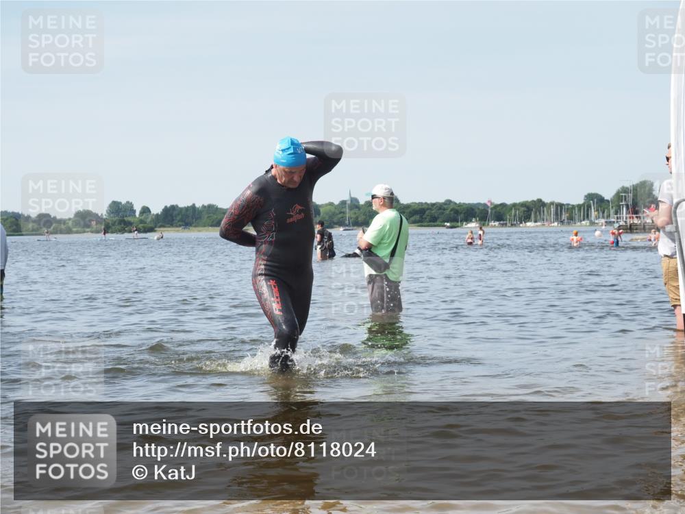 22.06.2025 - Viking Triathlon KatJ http://msf.ph/oto/8118024 22.06.2025 10:45:13 Schwimmen 68, 346, 493, 503, 605 meine-sportfotos.de