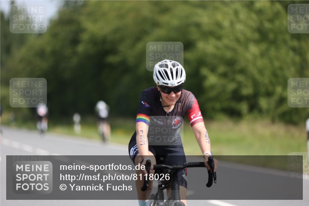 22.06.2025 - Viking Triathlon Yannick Fuchs http://msf.ph/oto/8118026 22.06.2025 11:43:39 Radfahren 37, 130, 183, 202, 308, 364, 372, 418, 466, 632 meine-sportfotos.de