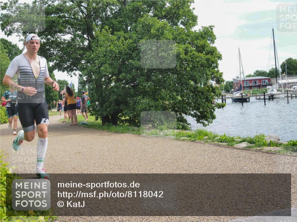 22.06.2025 - Viking Triathlon KatJ http://msf.ph/oto/8118042 22.06.2025 13:29:41 Laufen 152, 376, 444 meine-sportfotos.de
