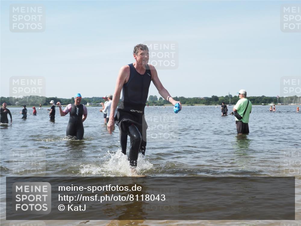 22.06.2025 - Viking Triathlon KatJ http://msf.ph/oto/8118043 22.06.2025 10:45:17 Schwimmen 68, 102, 108, 346, 493, 503, 605 meine-sportfotos.de