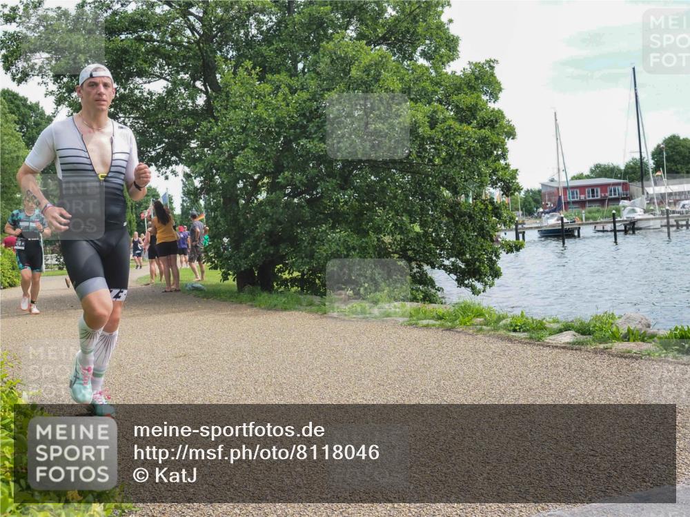 22.06.2025 - Viking Triathlon KatJ http://msf.ph/oto/8118046 22.06.2025 13:29:41 Laufen 152, 376, 444 meine-sportfotos.de