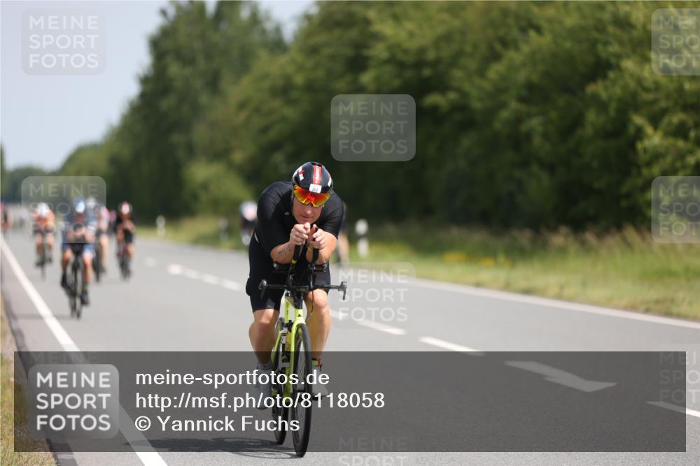 22.06.2025 - Viking Triathlon Yannick Fuchs http://msf.ph/oto/8118058 22.06.2025 11:43:40 Radfahren 37, 130, 183, 202, 308, 364, 372, 418, 466, 632 meine-sportfotos.de