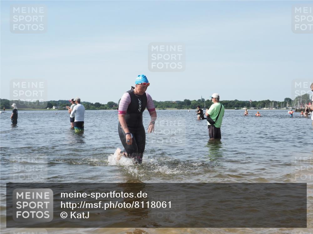 22.06.2025 - Viking Triathlon KatJ http://msf.ph/oto/8118061 22.06.2025 10:45:21 Schwimmen 68, 102, 108, 346, 503, 605 meine-sportfotos.de