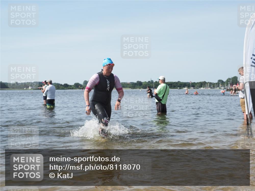 22.06.2025 - Viking Triathlon KatJ http://msf.ph/oto/8118070 22.06.2025 10:45:21 Schwimmen 68, 102, 108, 346, 503, 605 meine-sportfotos.de