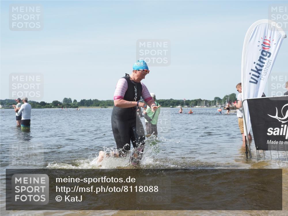 22.06.2025 - Viking Triathlon KatJ http://msf.ph/oto/8118088 22.06.2025 10:45:22 Schwimmen 68, 102, 108, 503, 605 meine-sportfotos.de