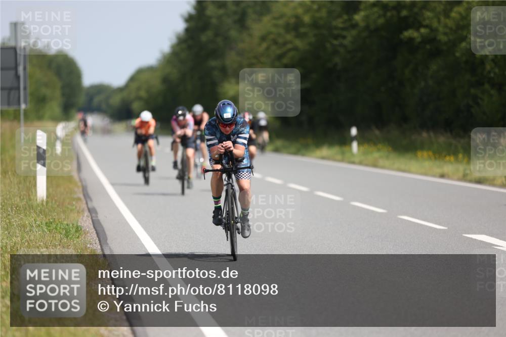 22.06.2025 - Viking Triathlon Yannick Fuchs http://msf.ph/oto/8118098 22.06.2025 11:43:42 Radfahren 37, 130, 183, 202, 308, 364, 372, 466 meine-sportfotos.de