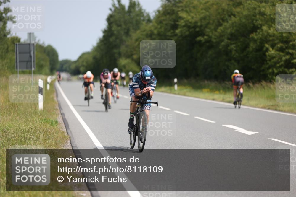 22.06.2025 - Viking Triathlon Yannick Fuchs http://msf.ph/oto/8118109 22.06.2025 11:43:43 Radfahren 37, 130, 183, 202, 308, 364, 390, 466 meine-sportfotos.de
